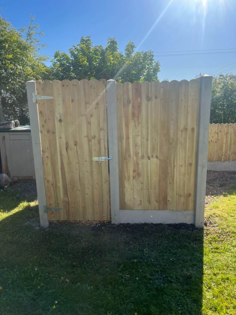 new timber fence